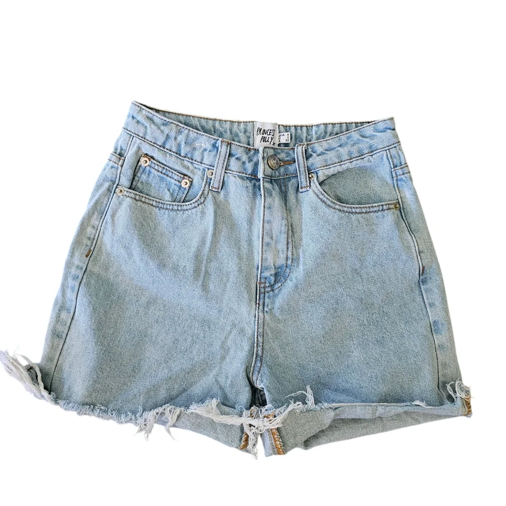 Princess Polly Denim Shorts Pale‎ Blue high waisted frayed hem 4